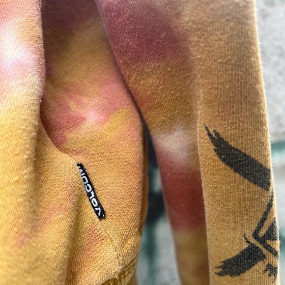 VOLCOM TIE DYE Hoodie - Picture 14 of 16